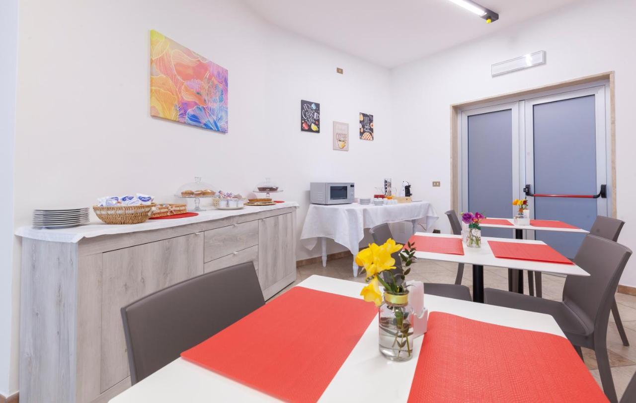 Lupomonaco Rooms Veglie Kültér fotó